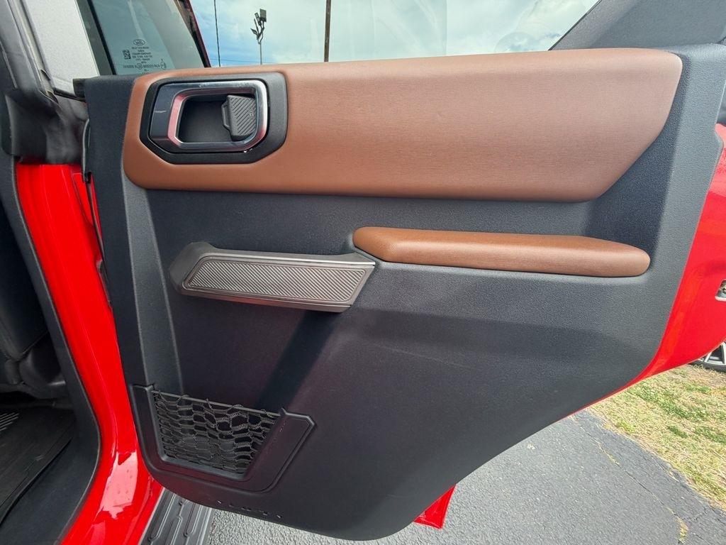 Ford Bronco Outer Banks 4-Door w/Advanced 2022