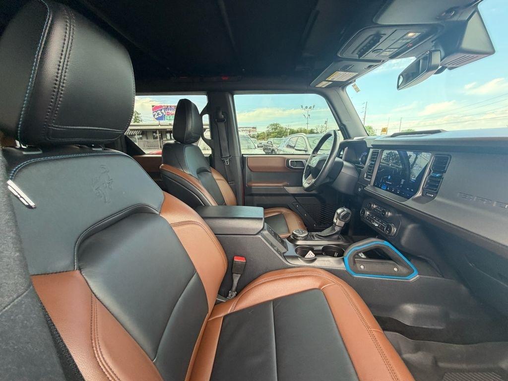 Ford Bronco Outer Banks 4-Door w/Advanced 2022