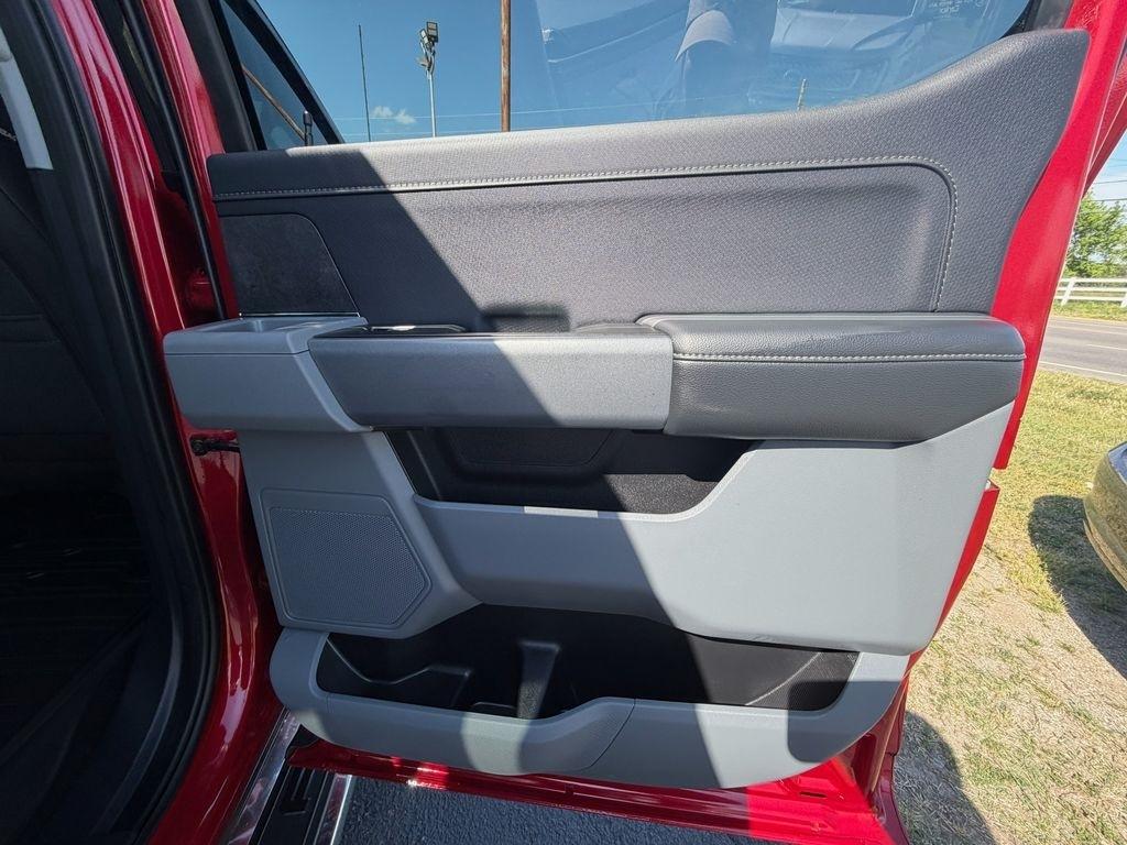 Ford F-150 XLT SuperCrew 4WD 2024