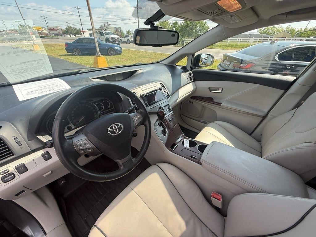 Toyota Venza FWD I4 2011