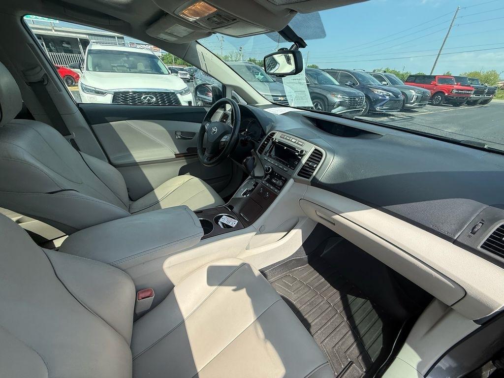 Toyota Venza FWD I4 2011