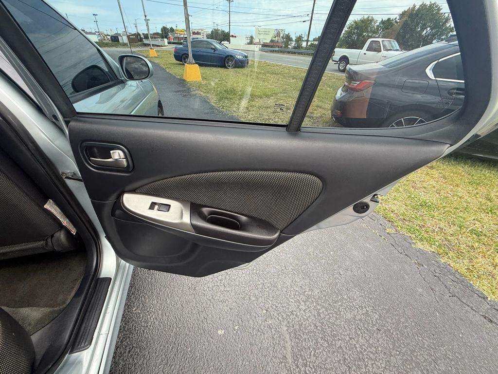 Nissan Sentra SE-R 2004