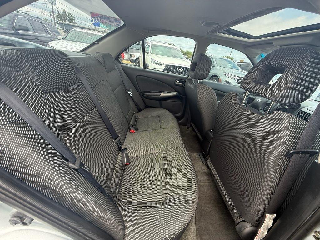 Nissan Sentra SE-R 2004