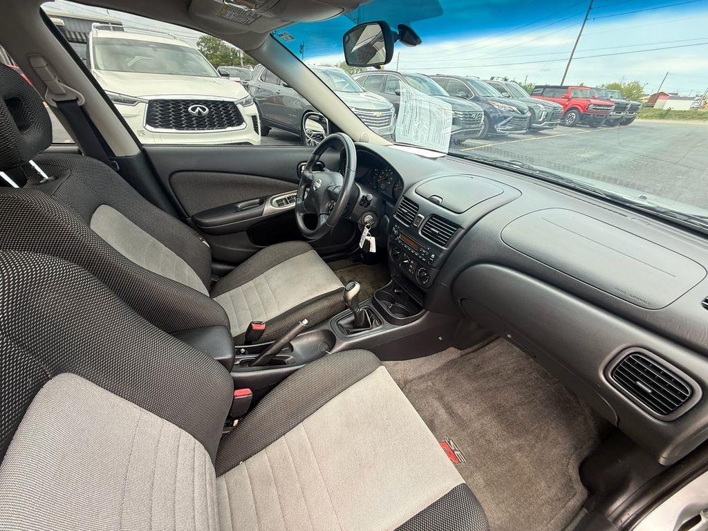 Nissan Sentra SE-R 2004