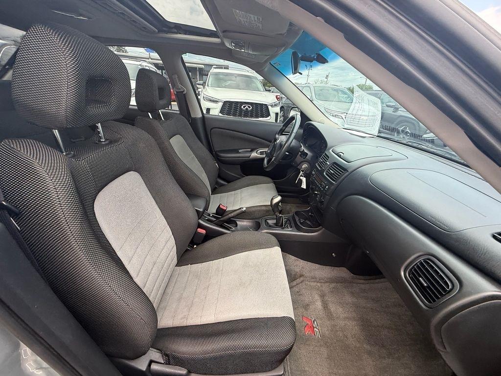 Nissan Sentra SE-R 2004