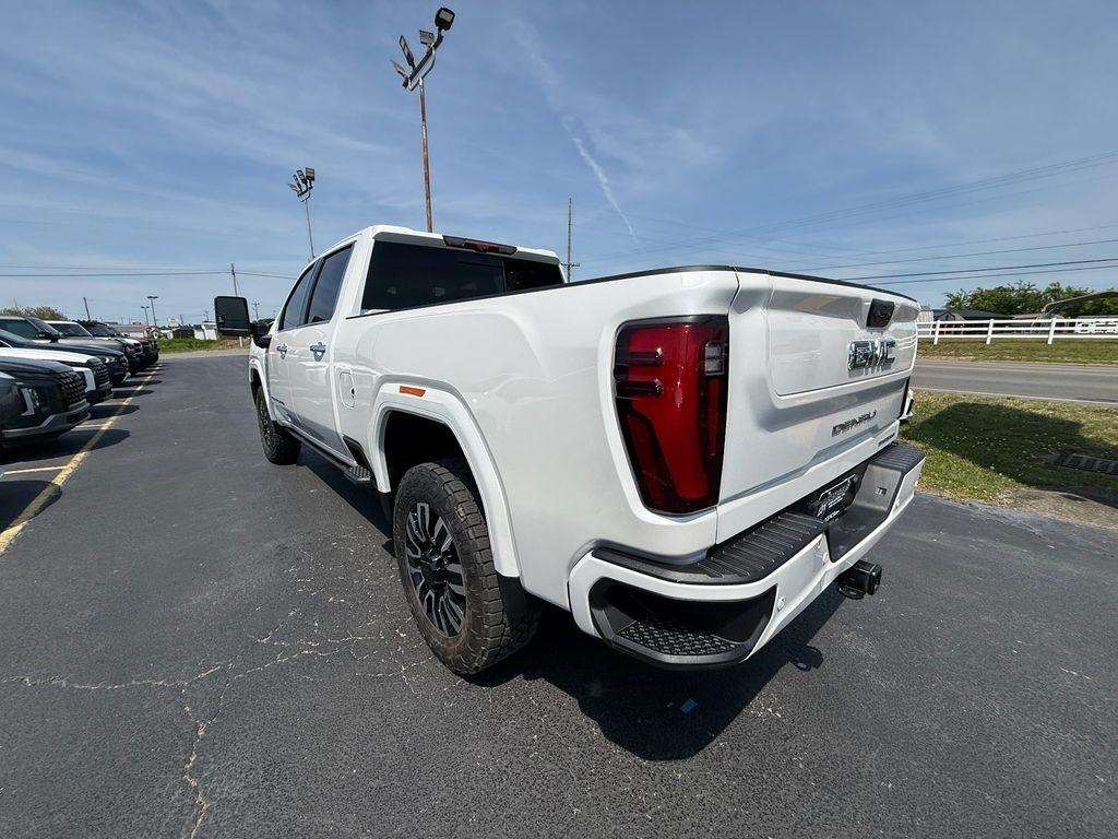 GMC Sierra 2500HD Denali Ultimate Crew Cab 4WD 2024