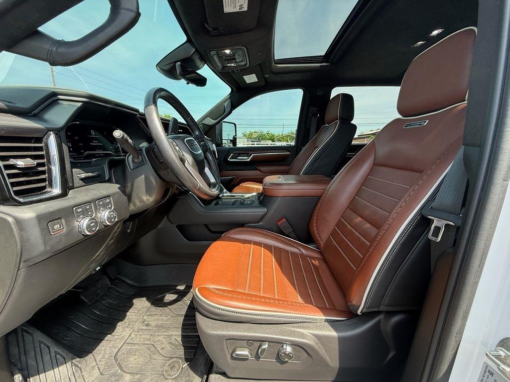 GMC Sierra 2500HD Denali Ultimate Crew Cab 4WD 2024