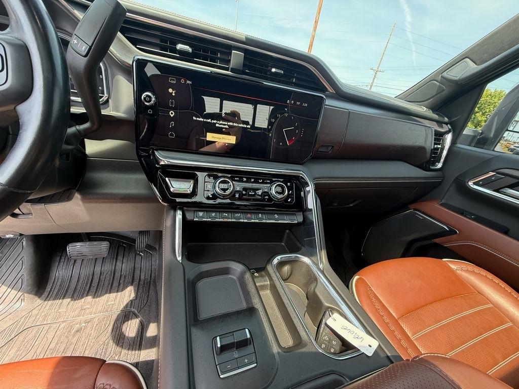 GMC Sierra 2500HD Denali Ultimate Crew Cab 4WD 2024