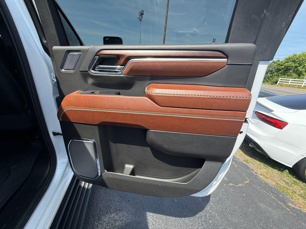 GMC Sierra 2500HD Denali Ultimate Crew Cab 4WD 2024