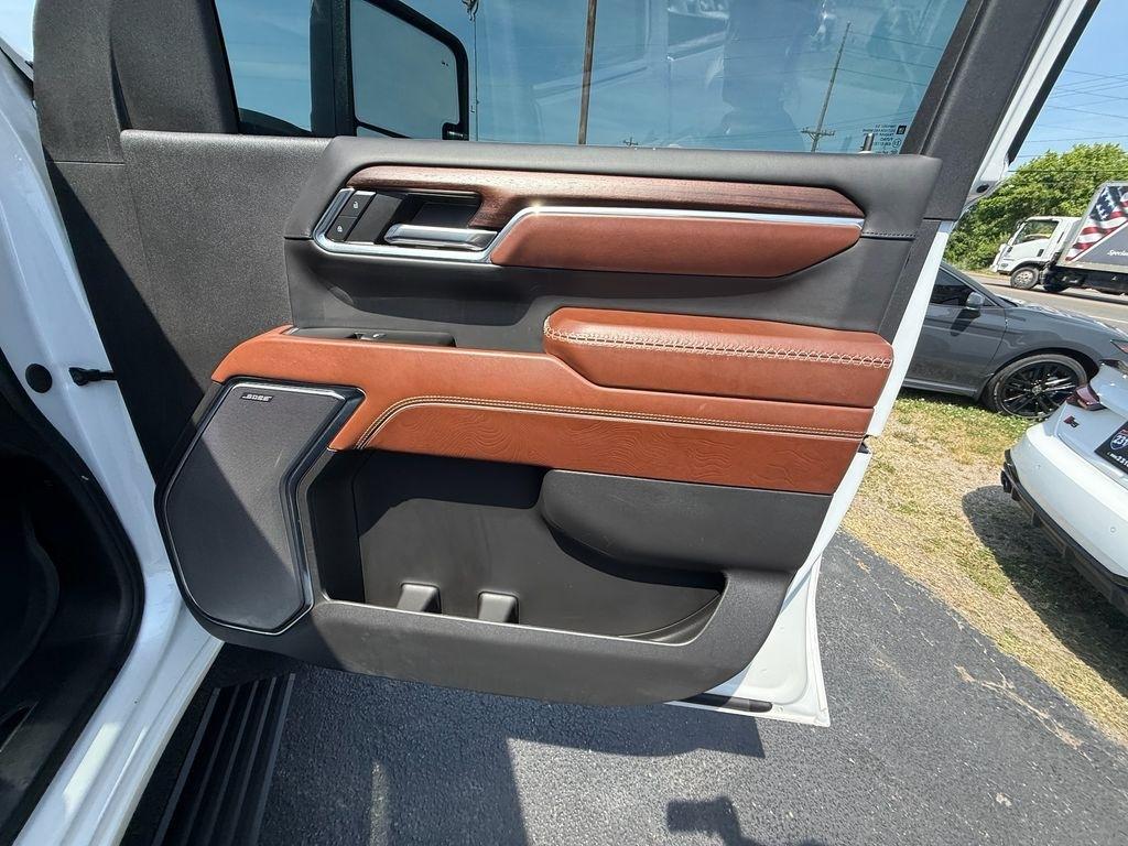 GMC Sierra 2500HD Denali Ultimate Crew Cab 4WD 2024