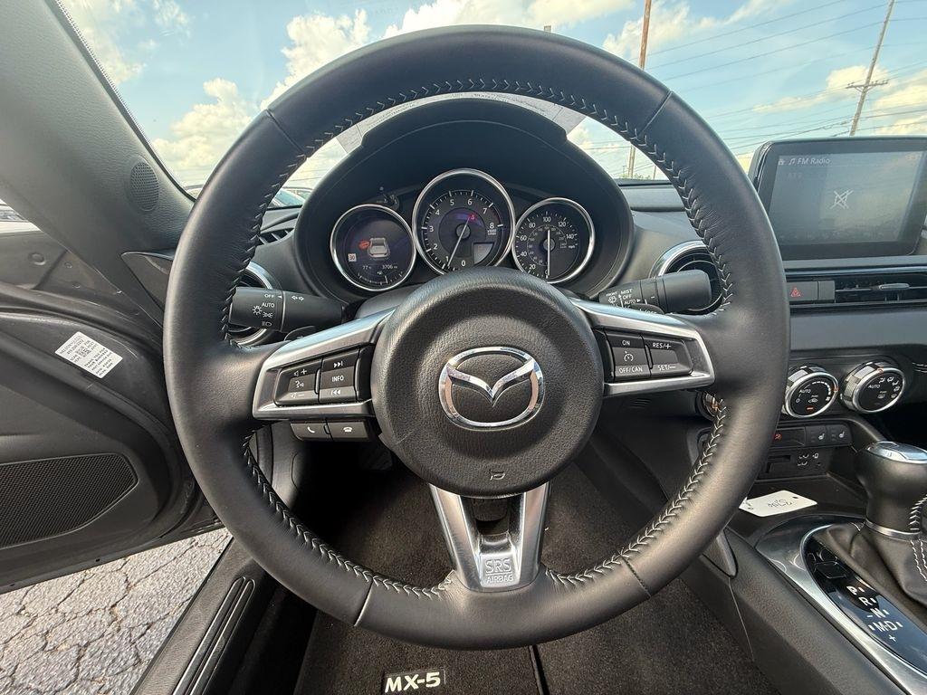 Mazda MX-5 Miata RF Grand Touring 6MT 2021