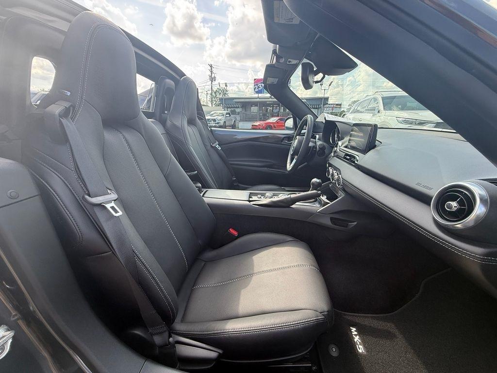 Mazda MX-5 Miata RF Grand Touring 6MT 2021