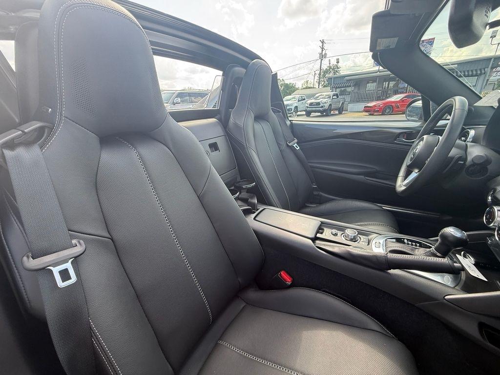 Mazda MX-5 Miata RF Grand Touring 6MT 2021