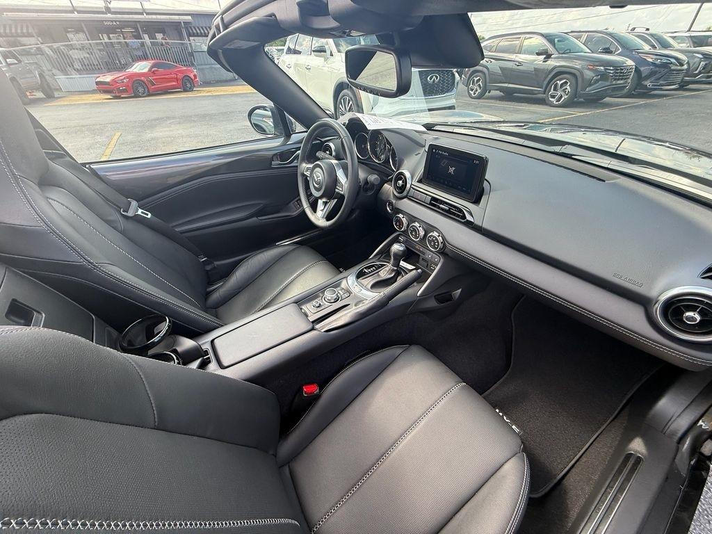 Mazda MX-5 Miata RF Grand Touring 6MT 2021