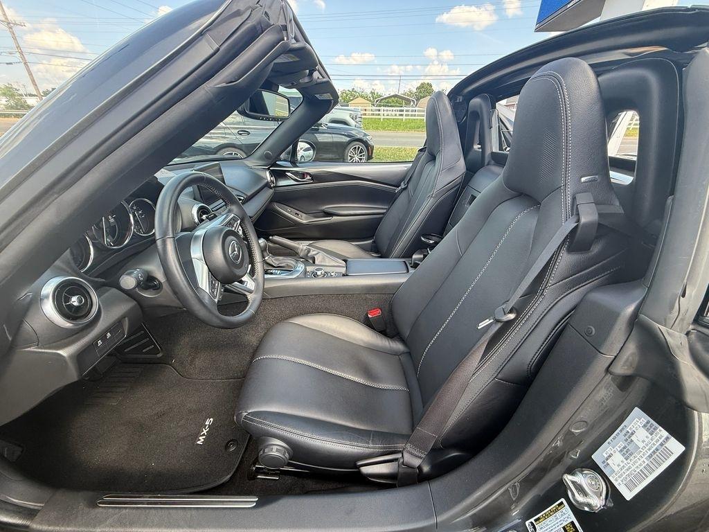 Mazda MX-5 Miata RF Grand Touring 6MT 2021