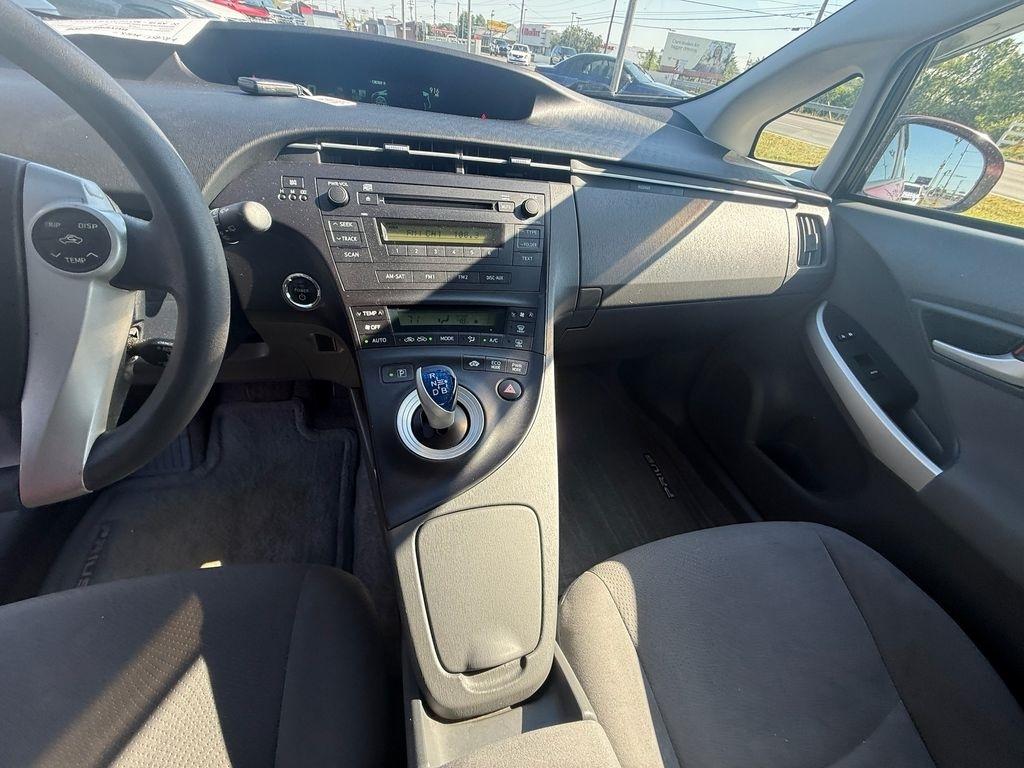 Toyota Prius Prius V 2010