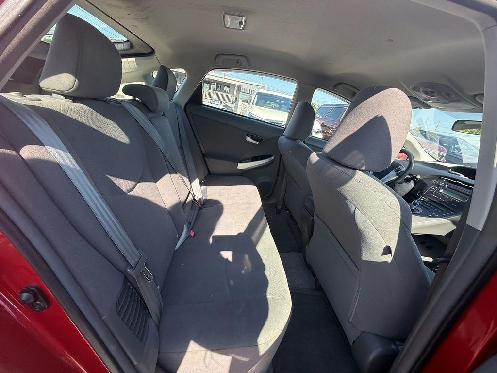 Toyota Prius Prius V 2010