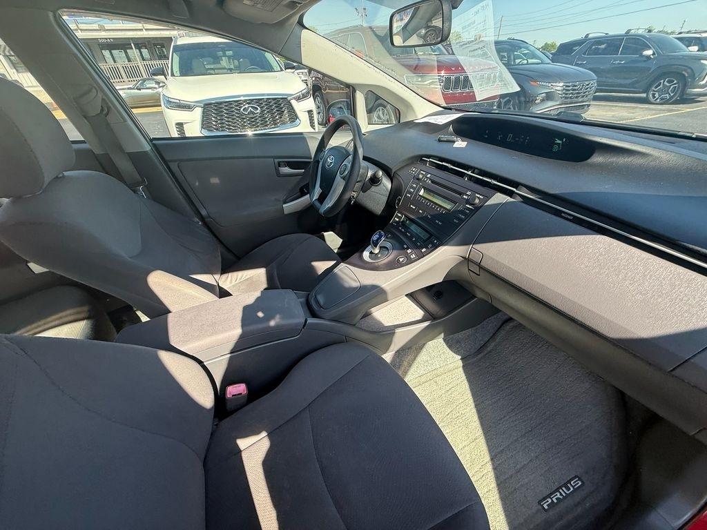 Toyota Prius Prius V 2010