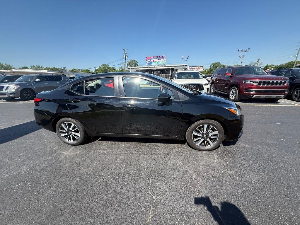 Nissan Versa SV 2021