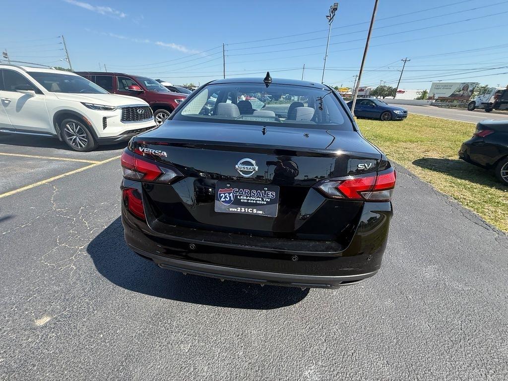 Nissan Versa SV 2021