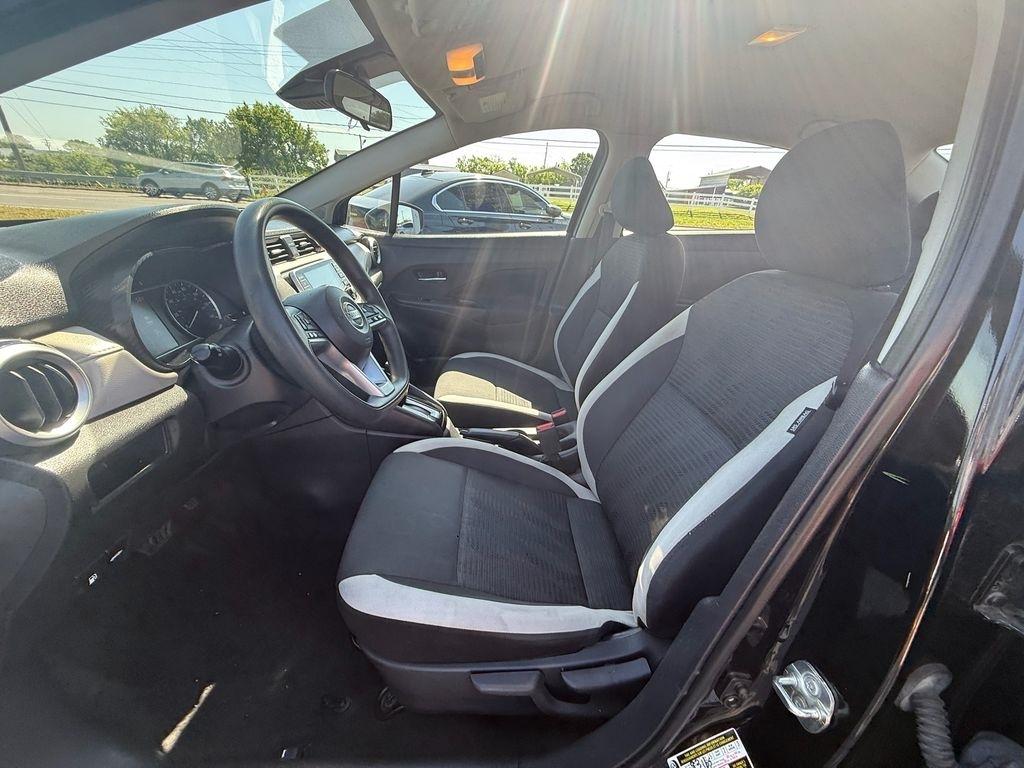 Nissan Versa SV 2021