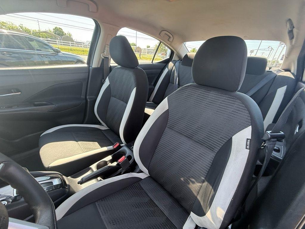 Nissan Versa SV 2021