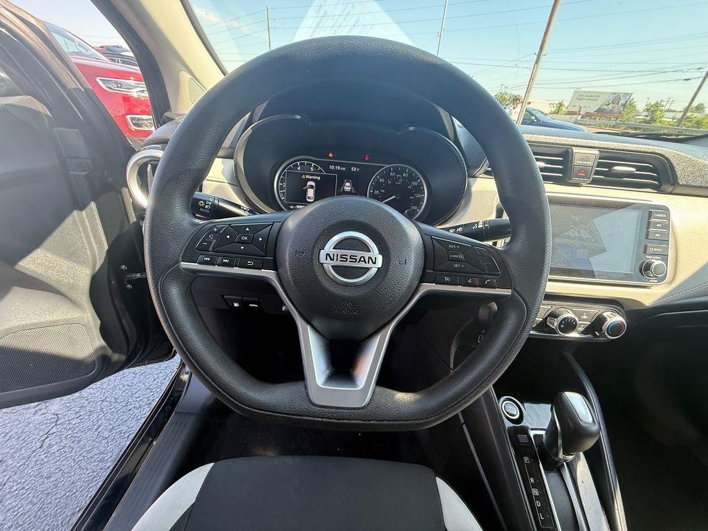 Nissan Versa SV 2021