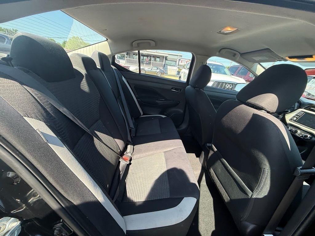 Nissan Versa SV 2021