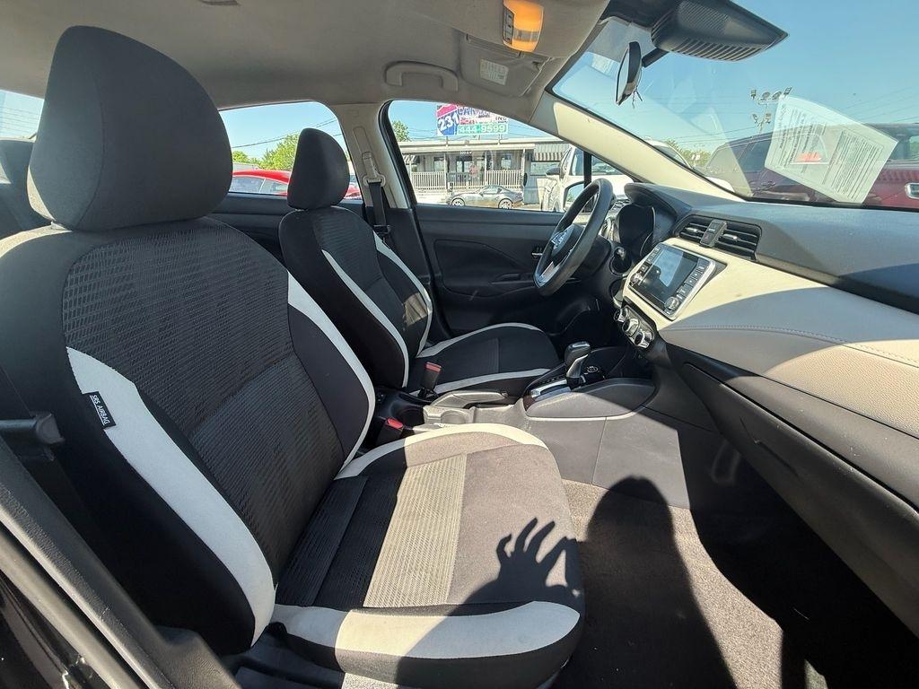 Nissan Versa SV 2021