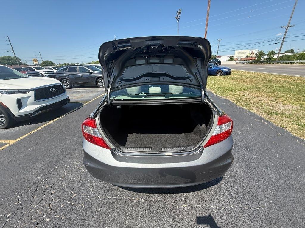 Honda Civic LX Sedan 5-Speed AT 2012