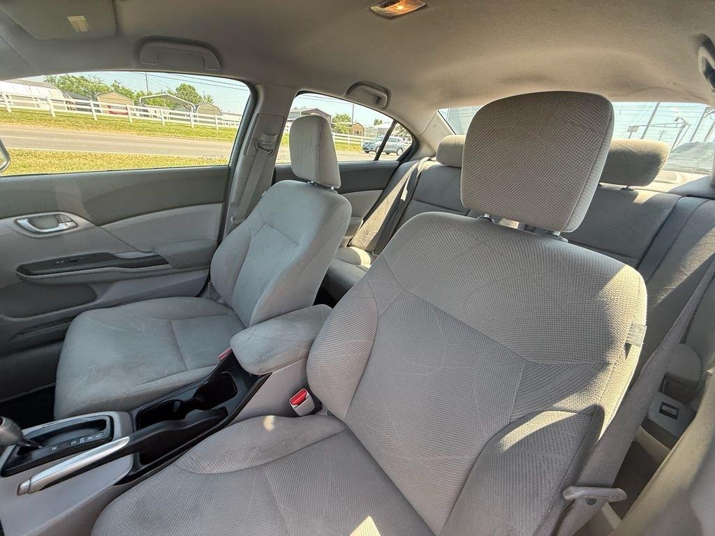 Honda Civic LX Sedan 5-Speed AT 2012