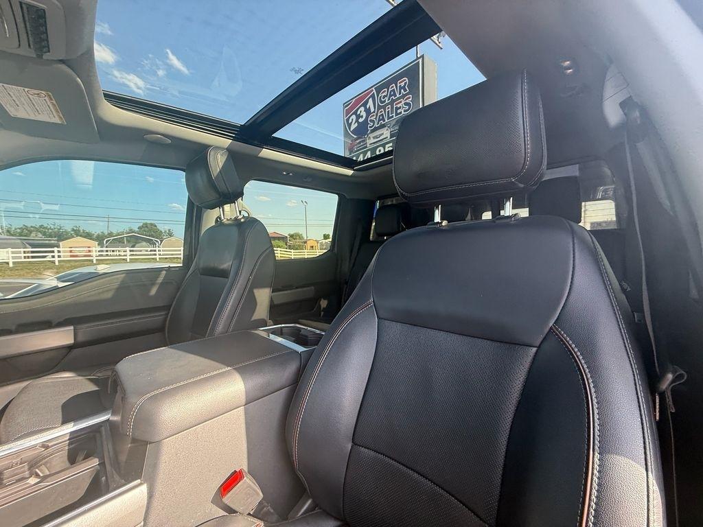 Ford F-250 SD Lariat Crew Cab 4WD 2023