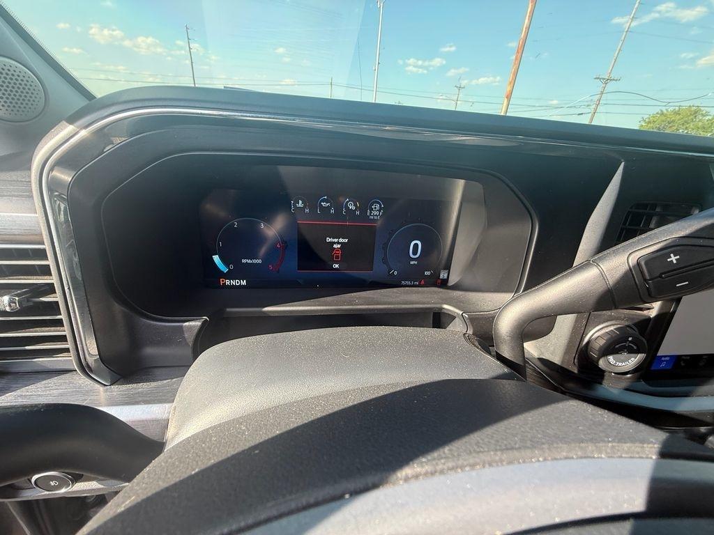 Ford F-250 SD Lariat Crew Cab 4WD 2023