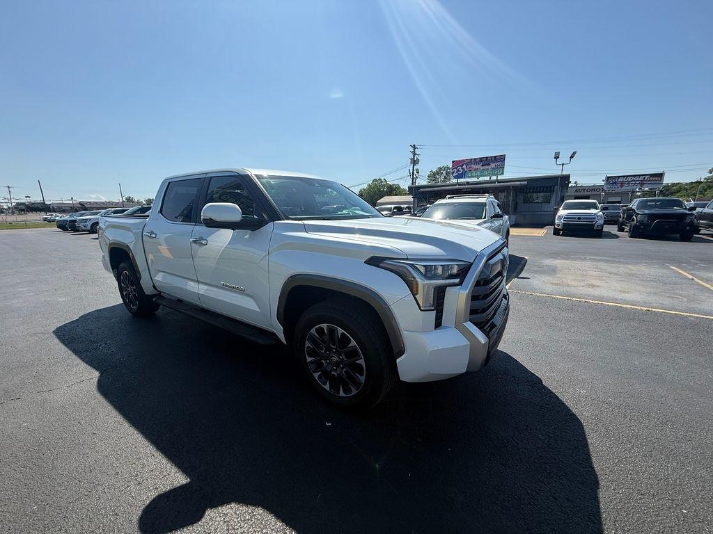 Toyota Tundra Limited CrewMax 4WD 2025