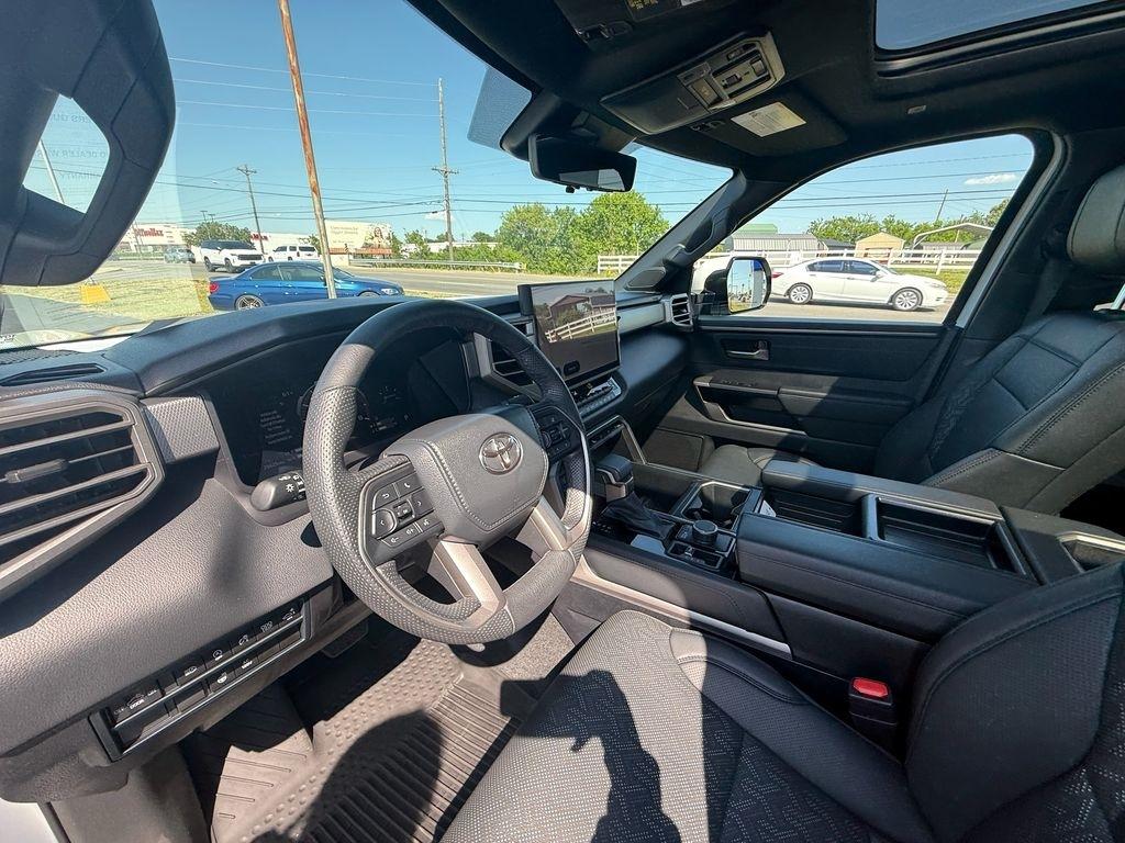 Toyota Tundra Limited CrewMax 4WD 2025