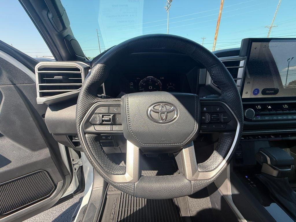 Toyota Tundra Limited CrewMax 4WD 2025