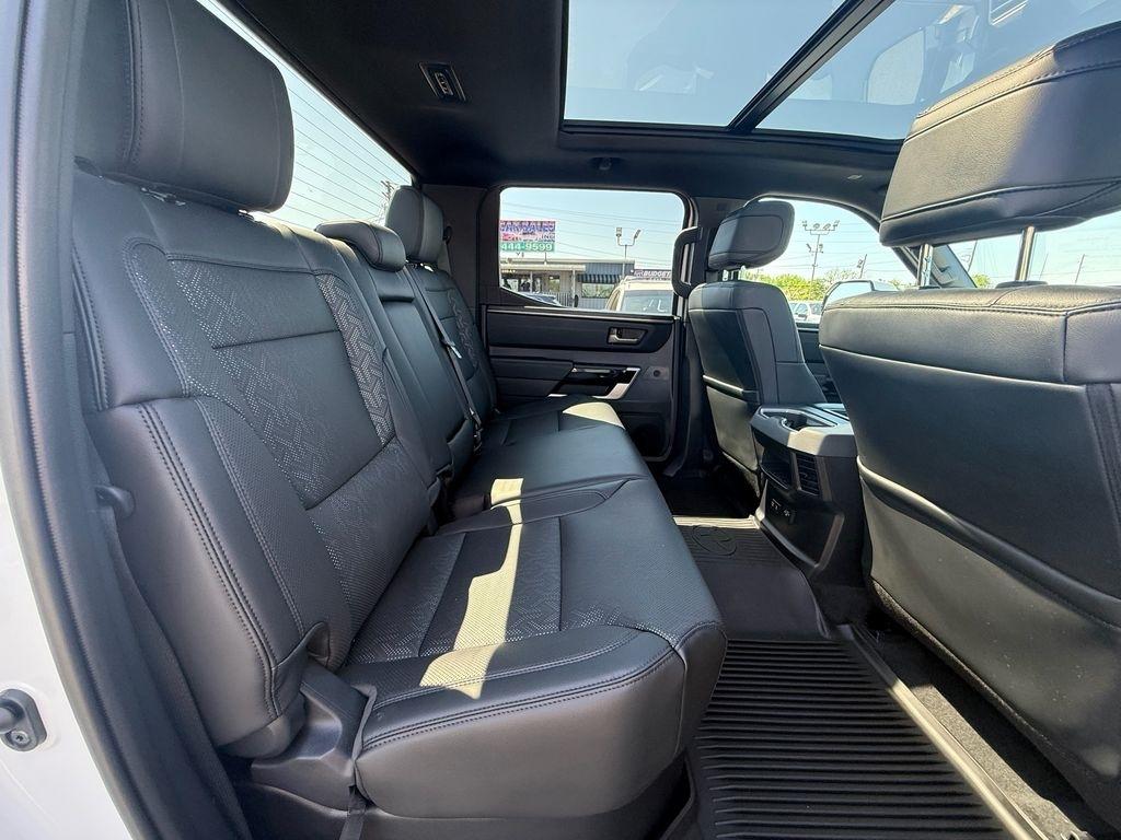 Toyota Tundra Limited CrewMax 4WD 2025