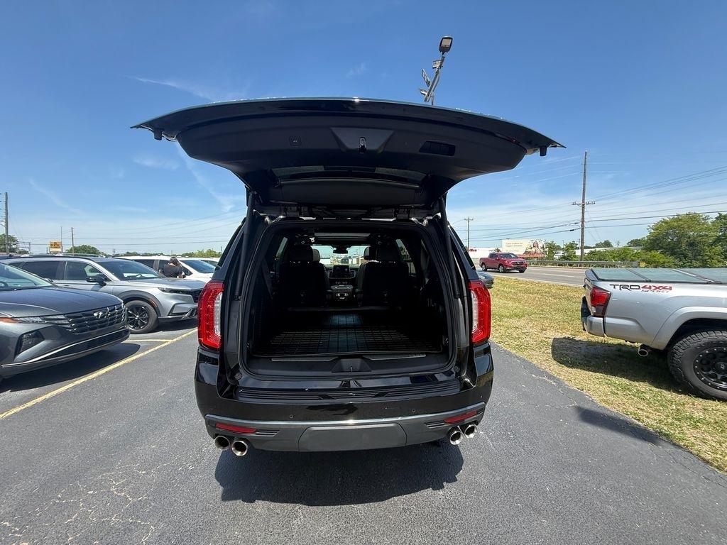 GMC Yukon Denali 4WD 2023