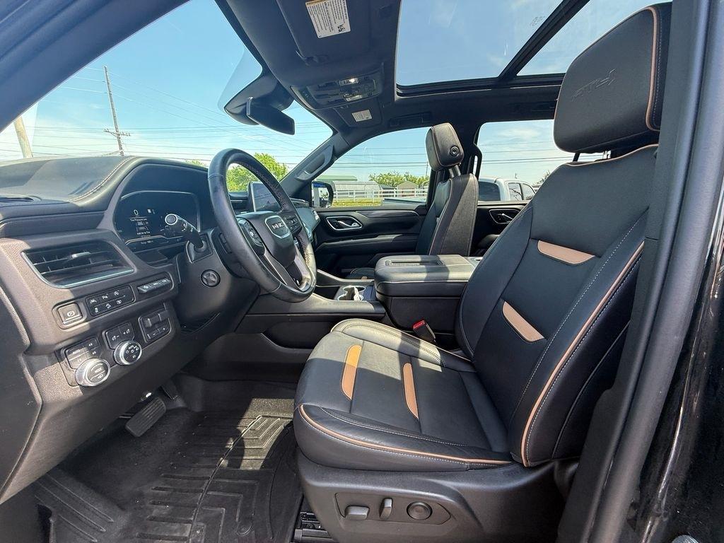 GMC Yukon Denali 4WD 2023