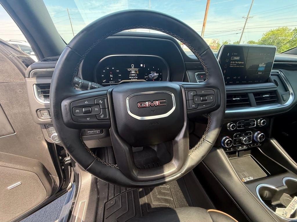 GMC Yukon Denali 4WD 2023