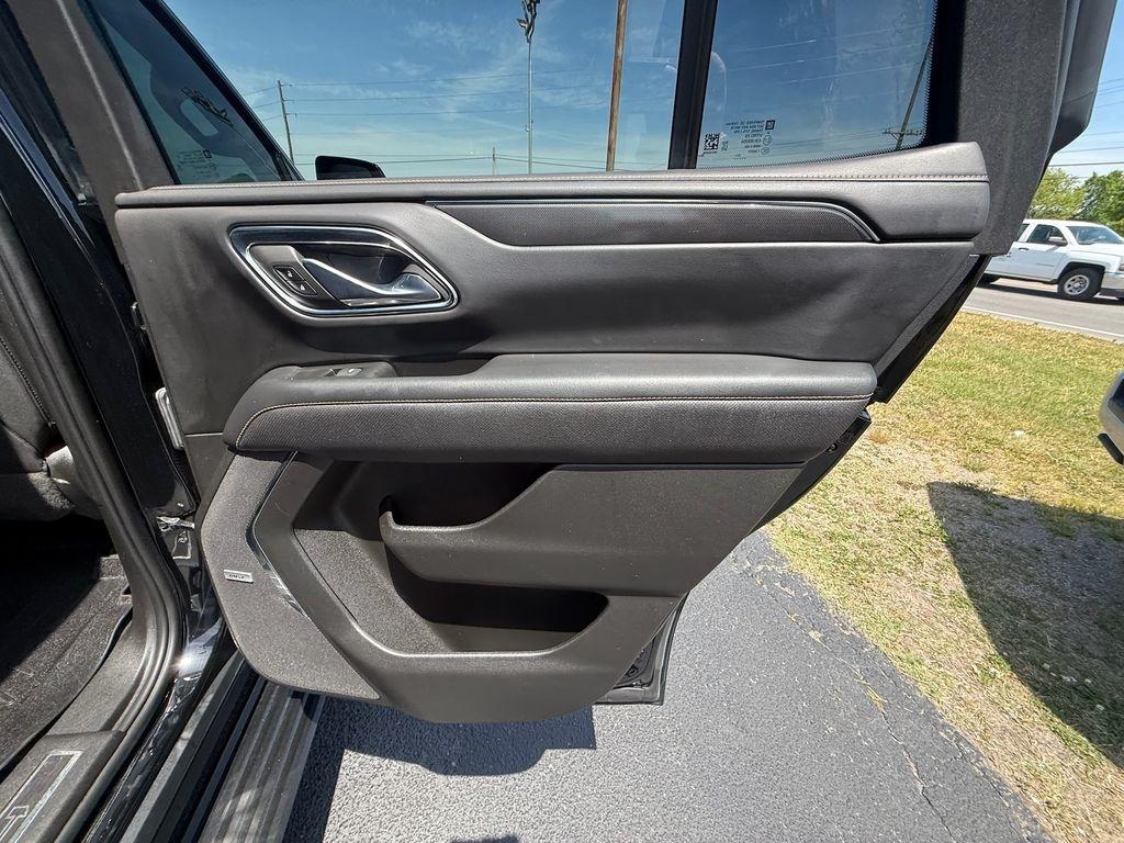 GMC Yukon Denali 4WD 2023