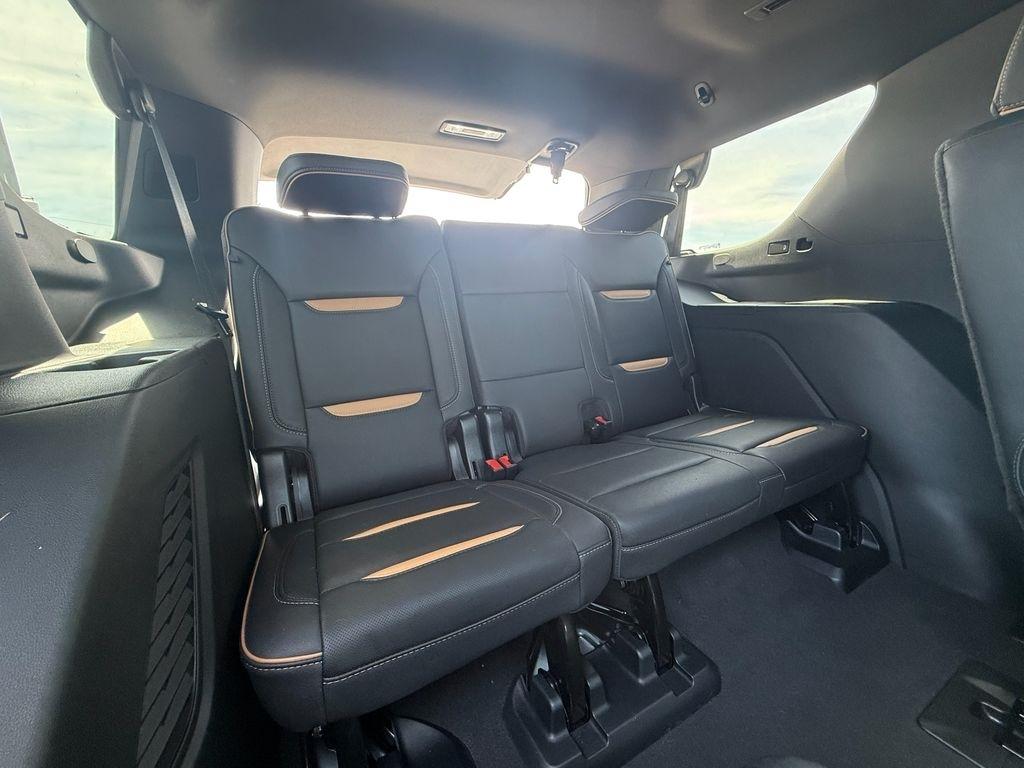 GMC Yukon Denali 4WD 2023