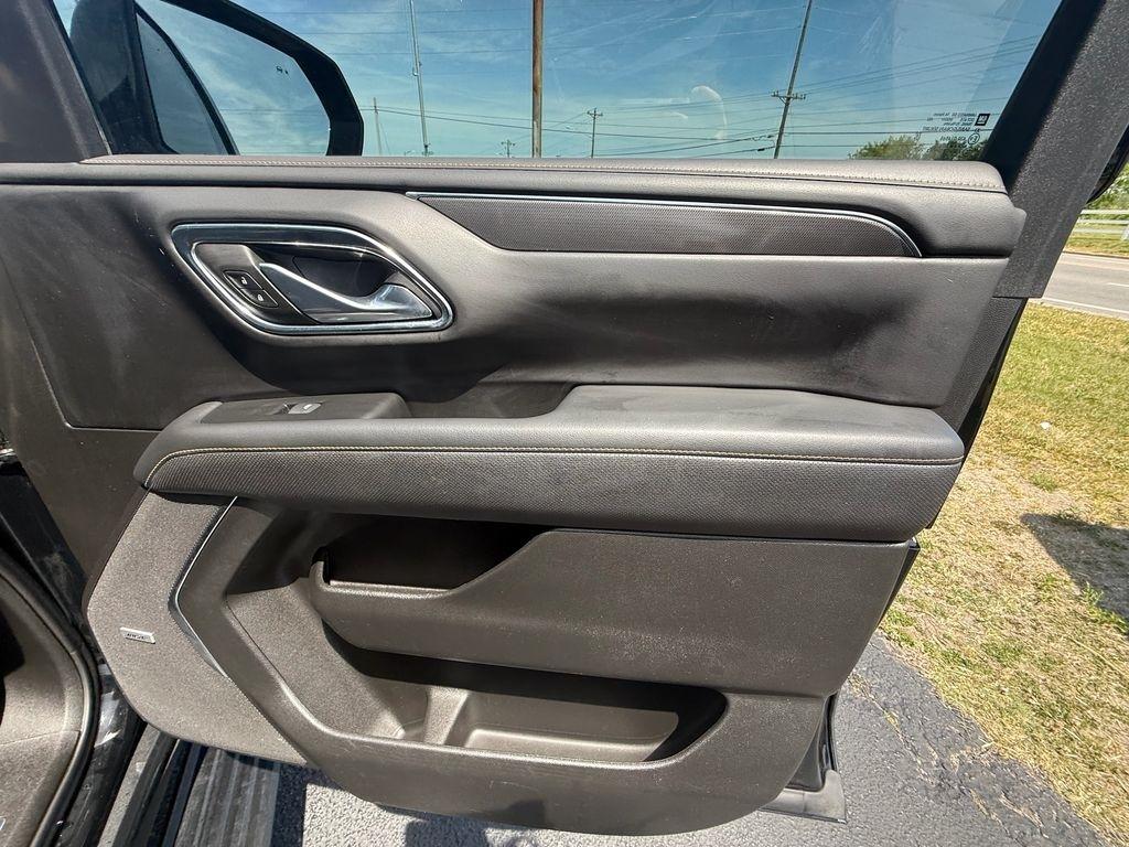 GMC Yukon Denali 4WD 2023