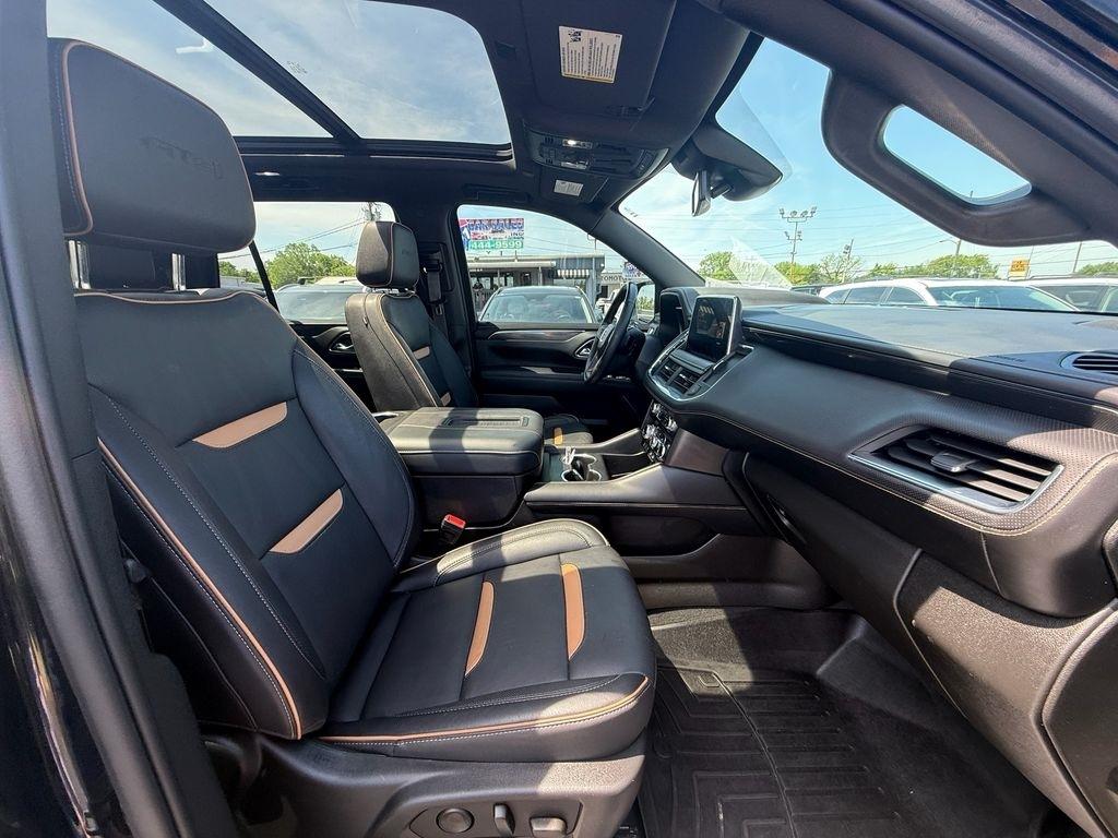 GMC Yukon Denali 4WD 2023