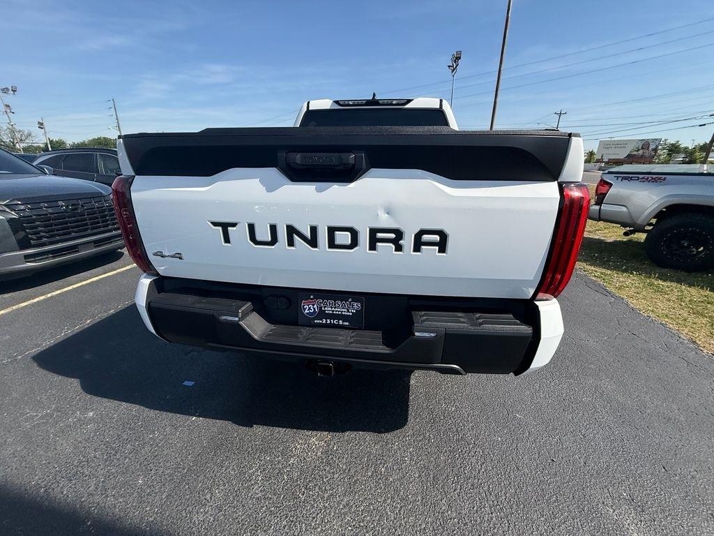 Toyota Tundra SR5 CrewMax 4WD 2024