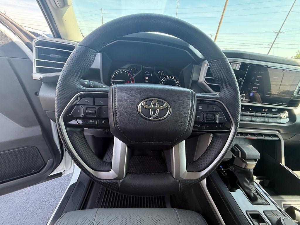 Toyota Tundra SR5 CrewMax 4WD 2024