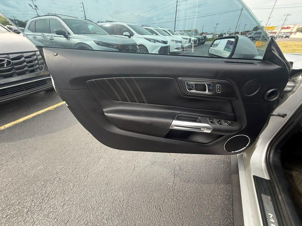 Ford Mustang EcoBoost Premium Convertible 2016