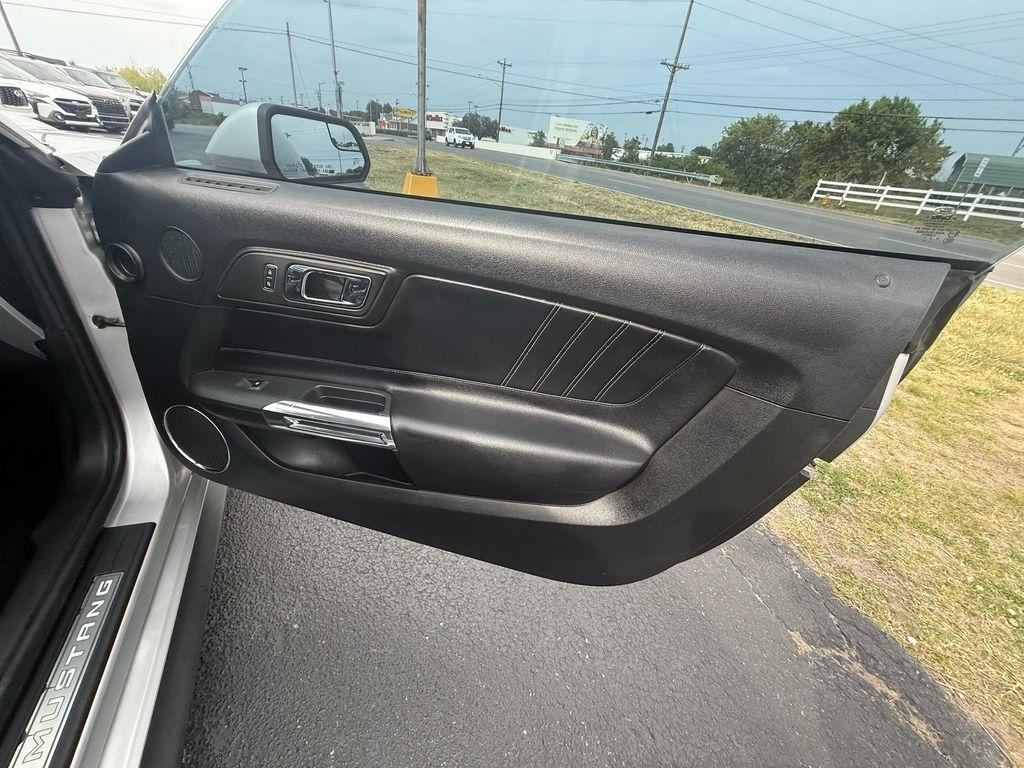 Ford Mustang EcoBoost Premium Convertible 2016