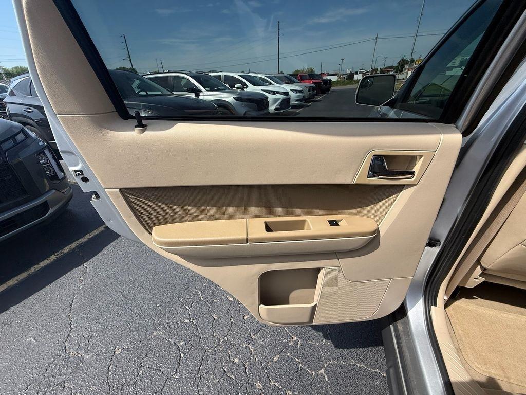 Ford Escape Limited FWD 2010