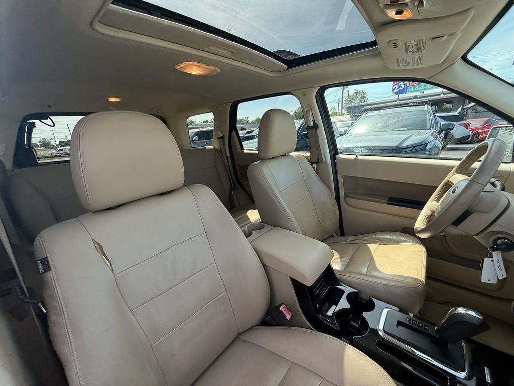 Ford Escape Limited FWD 2010